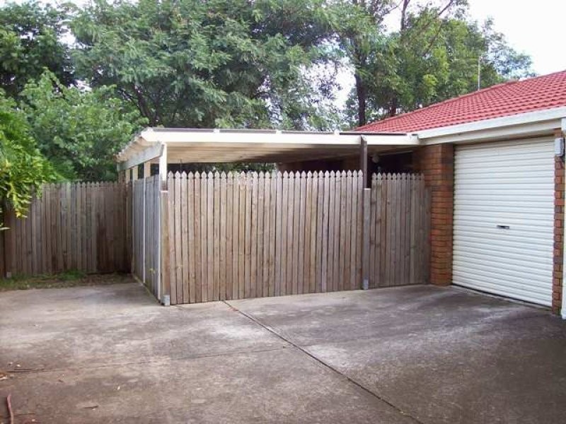 9 Robin Joy Close, Labrador QLD 4215