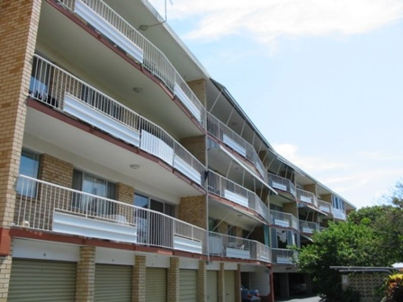 224 Marine Parade (Kimbar), Labrador QLD 4215