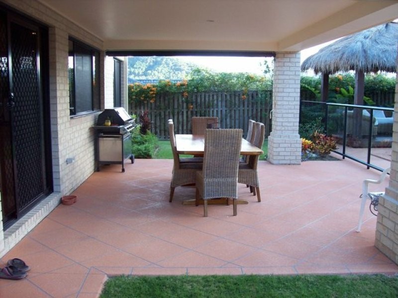 16 Buchanan Circuit, Pacific Pines QLD 4211