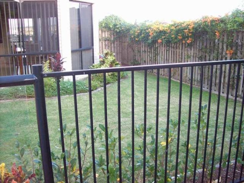 16 Buchanan Circuit, Pacific Pines QLD 4211