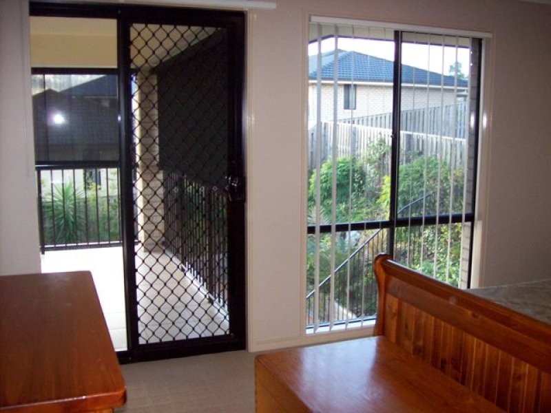 16 Buchanan Circuit, Pacific Pines QLD 4211