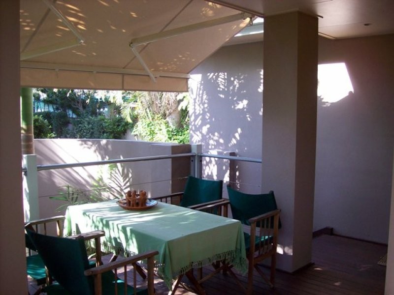 6 Ahern Street, Labrador QLD 4215