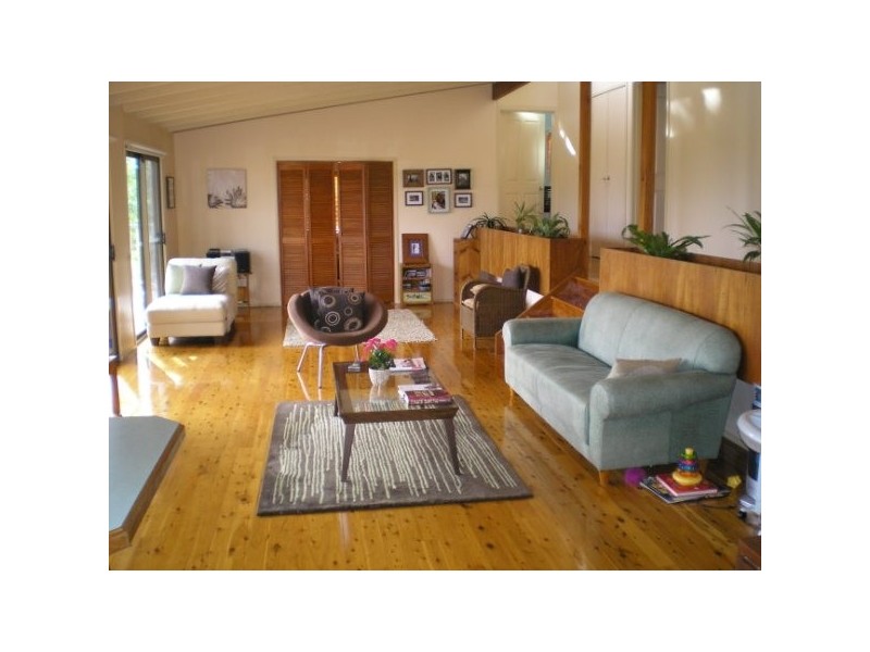 Pacific Pines QLD 4211
