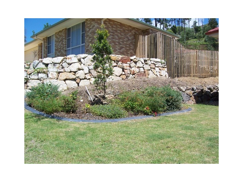 Pacific Pines QLD 4211