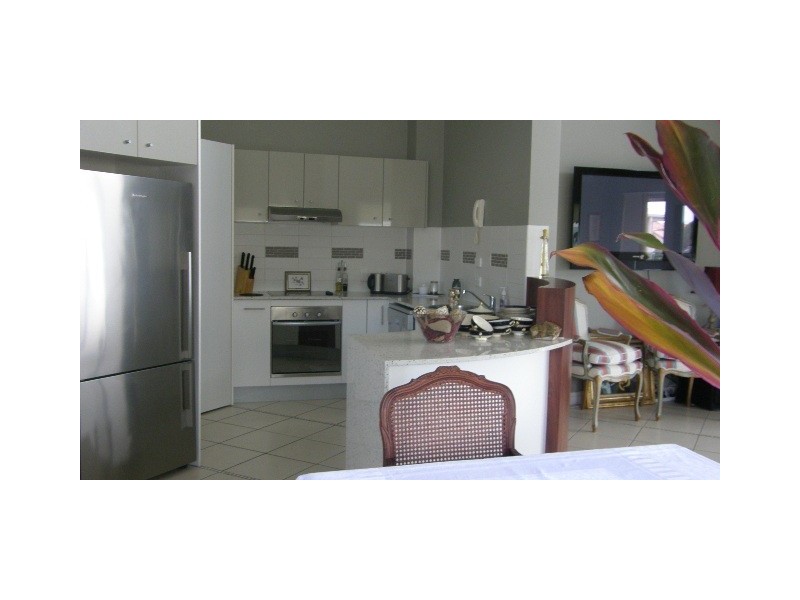 6/28 Parker Street, Labrador QLD 4215