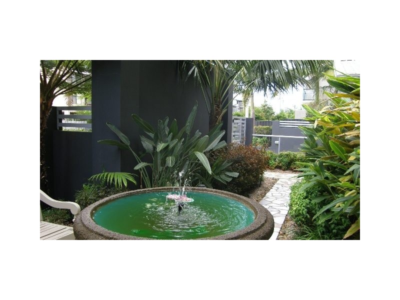 6/28 Parker Street, Labrador QLD 4215