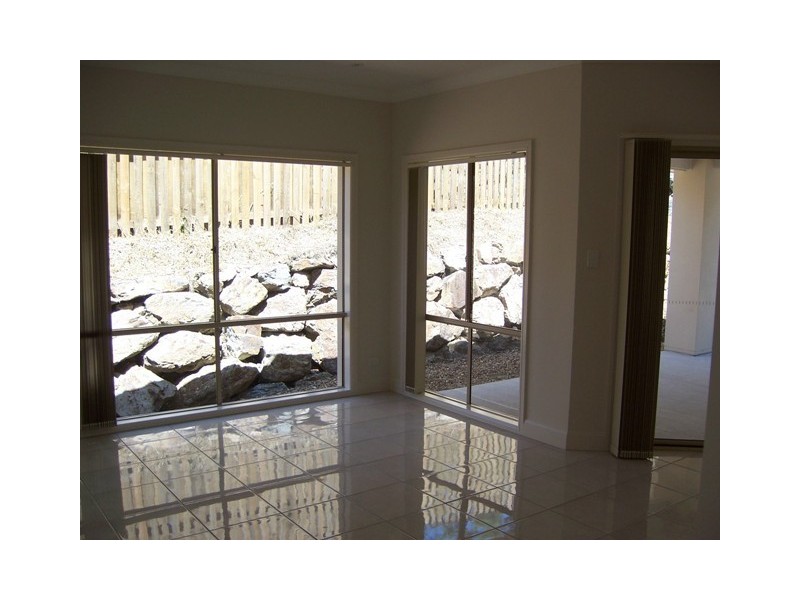 Pacific Pines QLD 4211