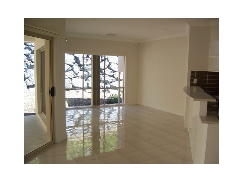 Pacific Pines QLD 4211