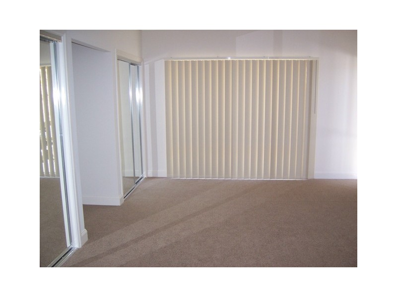 Pacific Pines QLD 4211