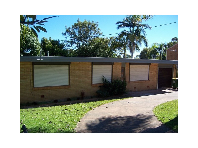 Labrador QLD 4215