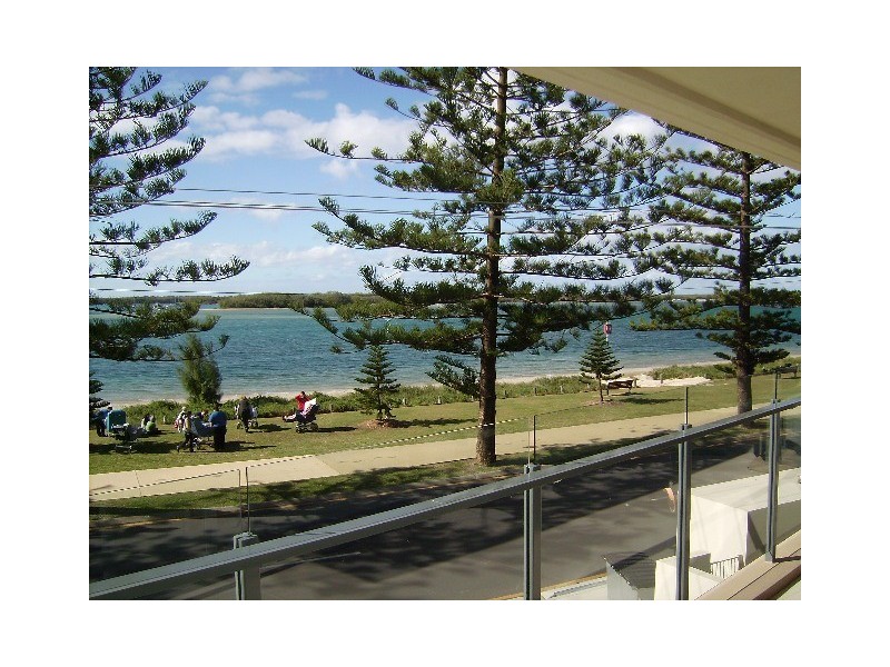 Biggera Waters QLD 4216