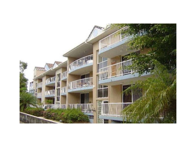 Labrador QLD 4215