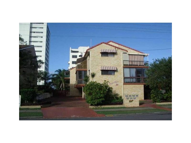 Labrador QLD 4215