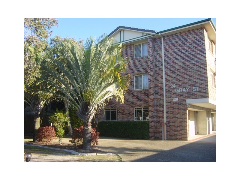 6/22 Gray, Southport QLD 4215