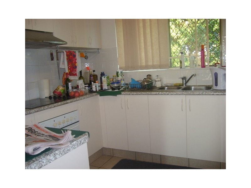 6/22 Gray, Southport QLD 4215