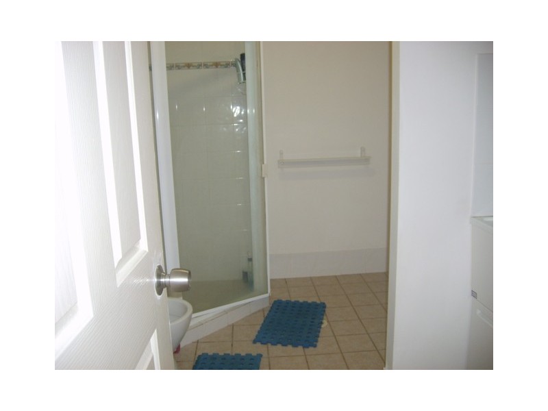 6/22 Gray, Southport QLD 4215