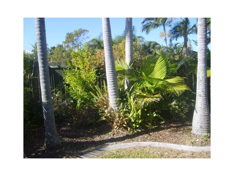 1/7 Morinda Way, Labrador QLD 4215