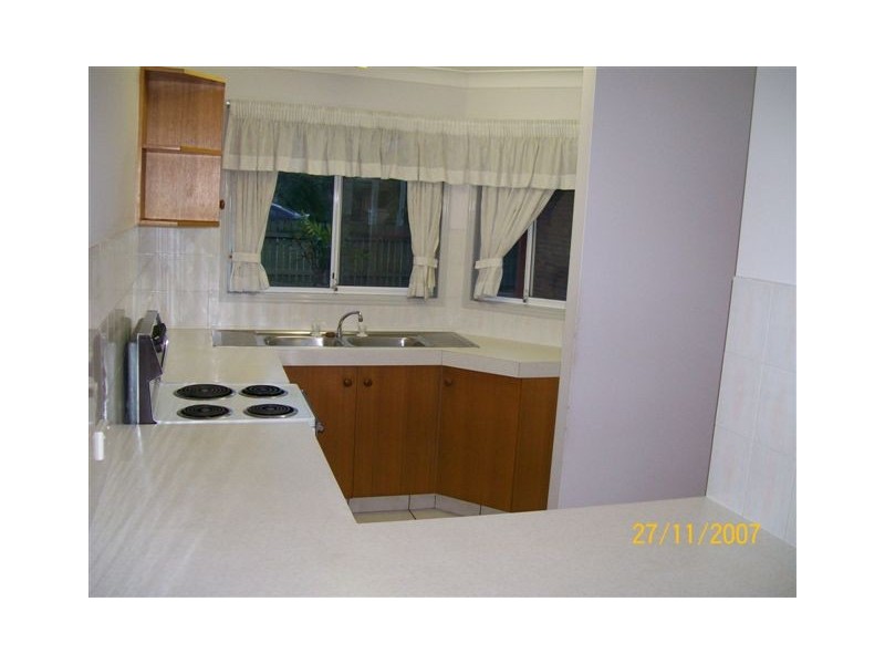 1 Brookside Road, Labrador QLD 4215