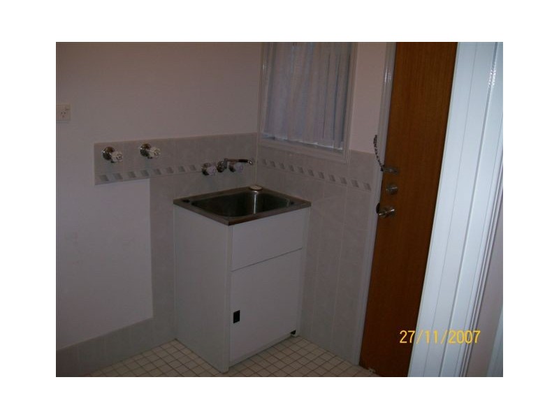 1 Brookside Road, Labrador QLD 4215