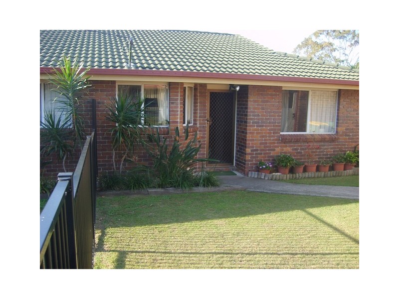 1 Brookside Road, Labrador QLD 4215