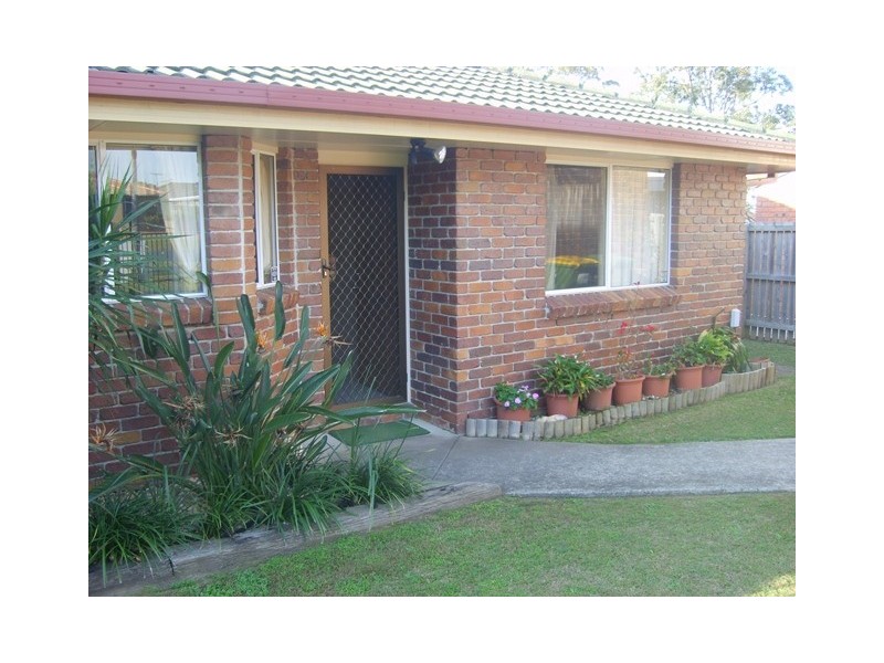 1 Brookside Road, Labrador QLD 4215