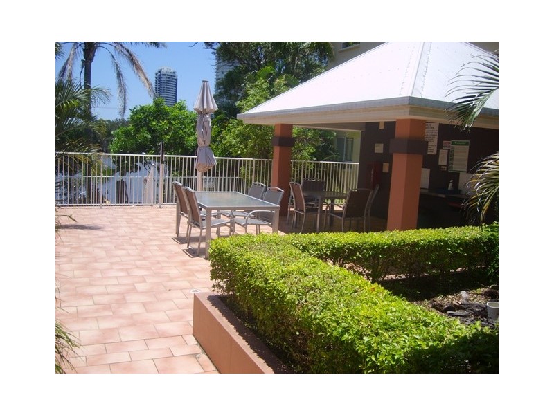 31/11  Taylor Street, Biggera Waters QLD 4216