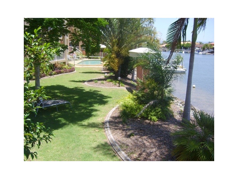 31/11  Taylor Street, Biggera Waters QLD 4216