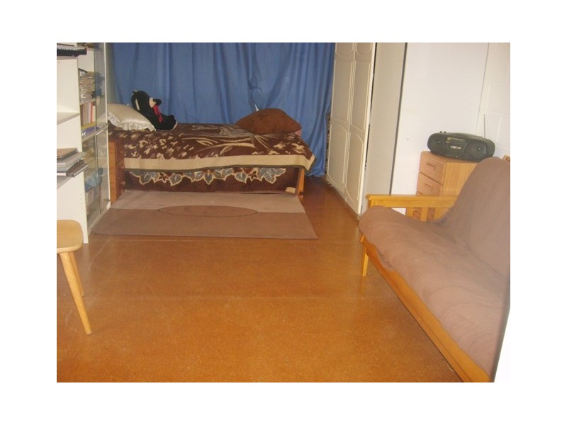 2/36 Robert Street, Labrador QLD 4215