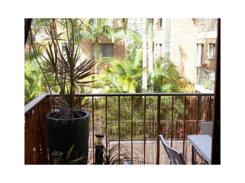 17/490 Marine Parade, Biggera Waters QLD 4216