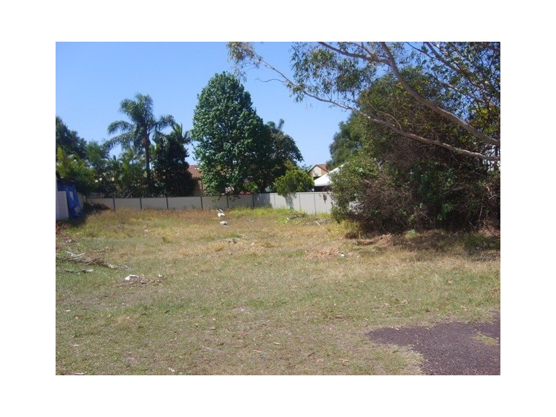11 Essendon Close, Arundel QLD 4214