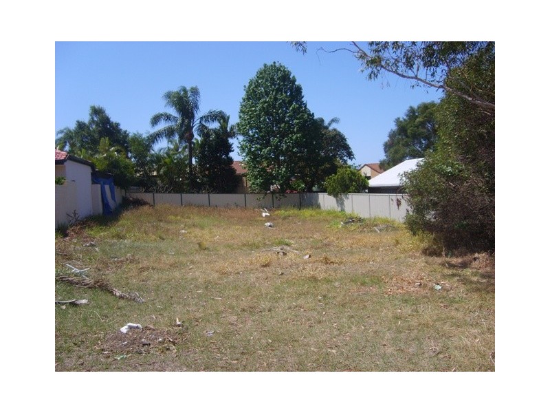 11 Essendon Close, Arundel QLD 4214