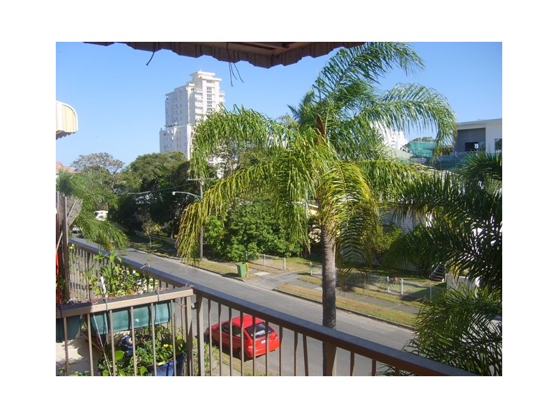 19/9 Bradford Street, Labrador QLD 4215