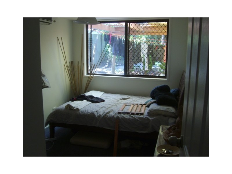 2/197 Central Street, Labrador QLD 4215