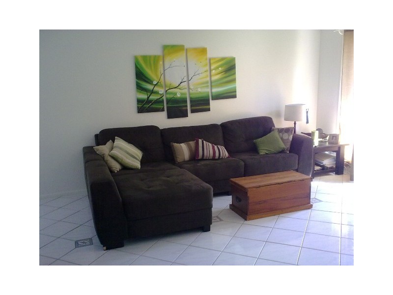 1/5 Pamela Court, Labrador QLD 4215