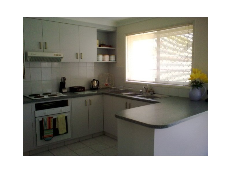 1/5 Pamela Court, Labrador QLD 4215