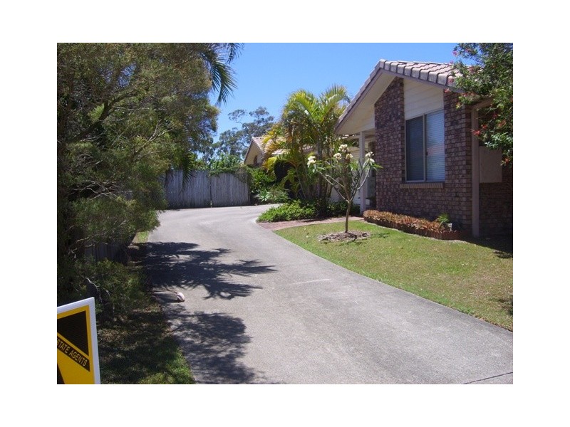 1/5 Pamela Court, Labrador QLD 4215