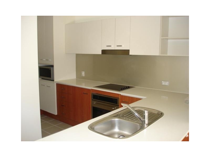 13 Bright Avenue, Labrador QLD 4215