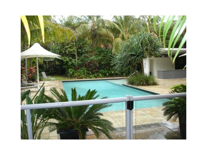 13 Bright Avenue, Labrador QLD 4215