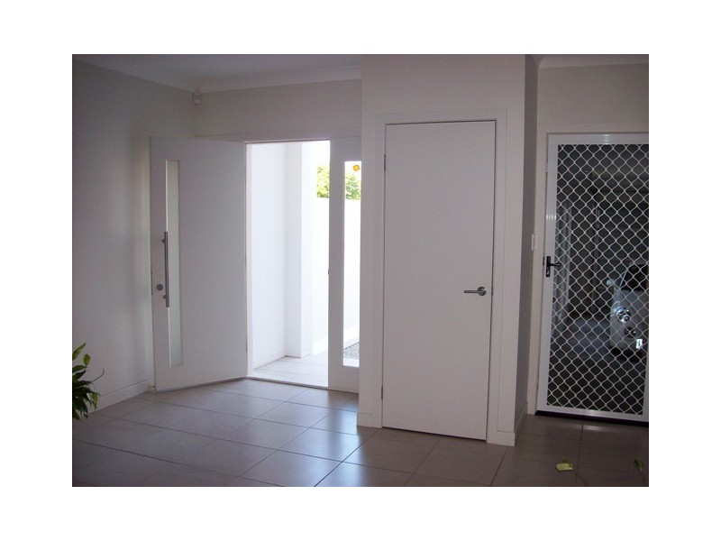 1/40 Bayview Street, Runaway Bay QLD 4216