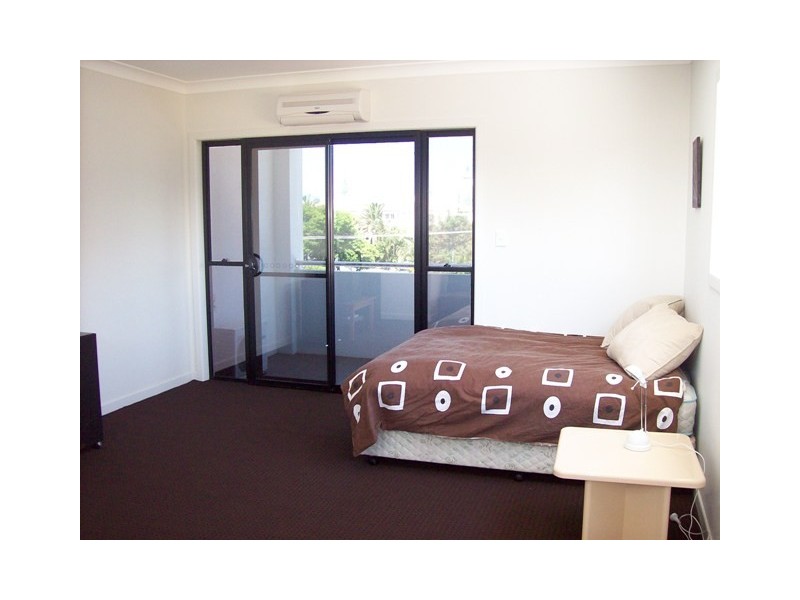 1/40 Bayview Street, Runaway Bay QLD 4216