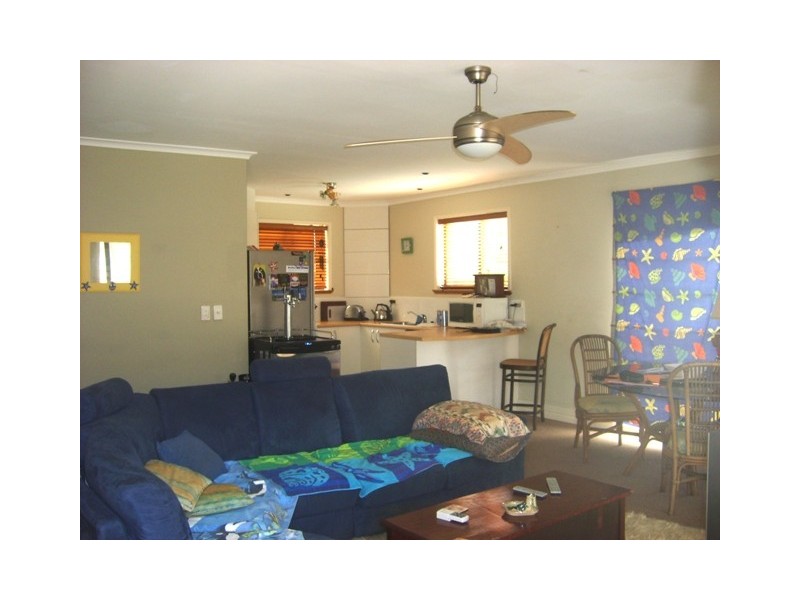 17 Huth Street, Labrador QLD 4215