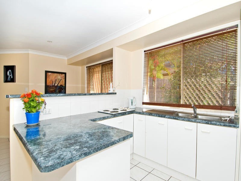 10 Presbytery Lane, Molendinar QLD 4214