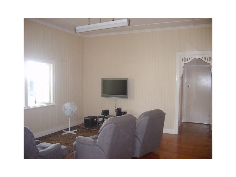 17 Ernest Street, Labrador QLD 4215