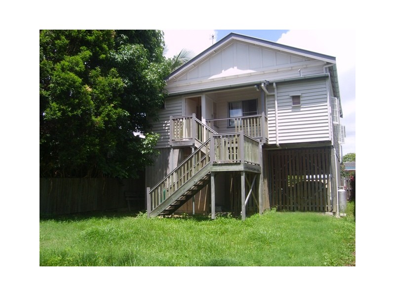 17 Ernest Street, Labrador QLD 4215