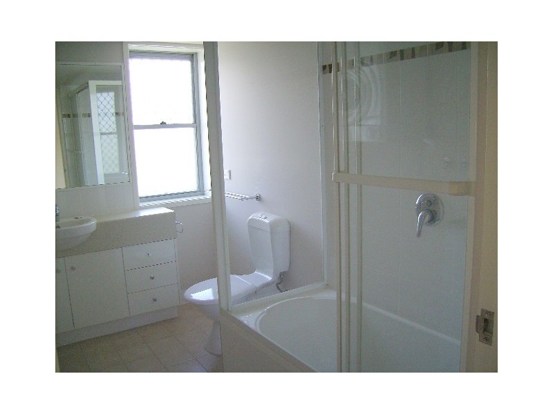 Labrador QLD 4215