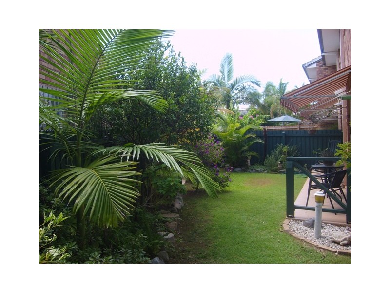 20 Huth Street, Labrador QLD 4215