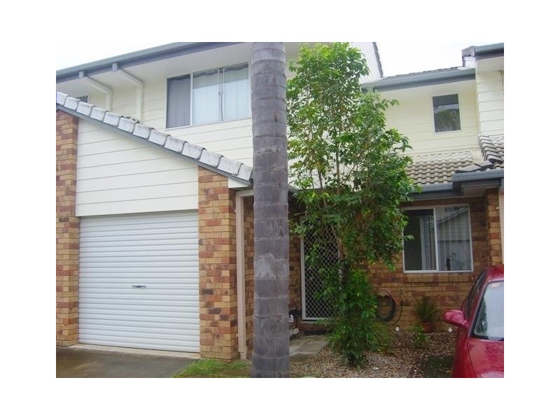 20 Huth Street, Labrador QLD 4215
