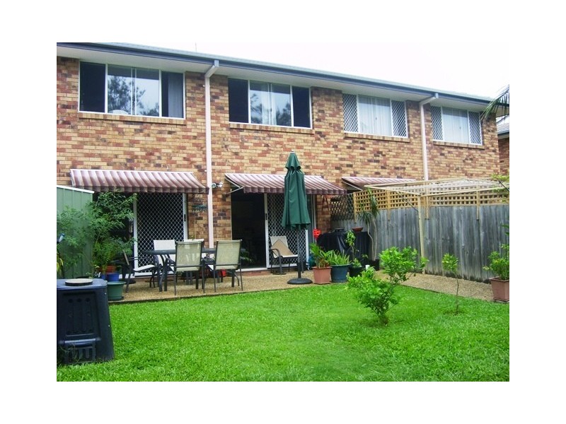 20 Huth Street, Labrador QLD 4215