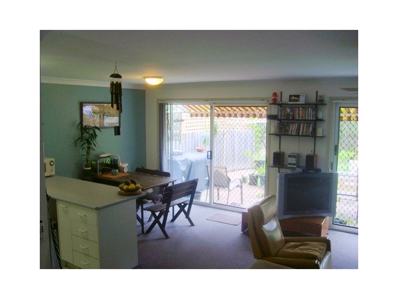 20 Huth Street, Labrador QLD 4215