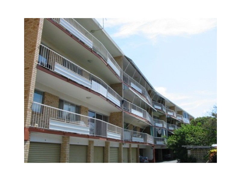 224 Marine Parade (Kimbar), Labrador QLD 4215